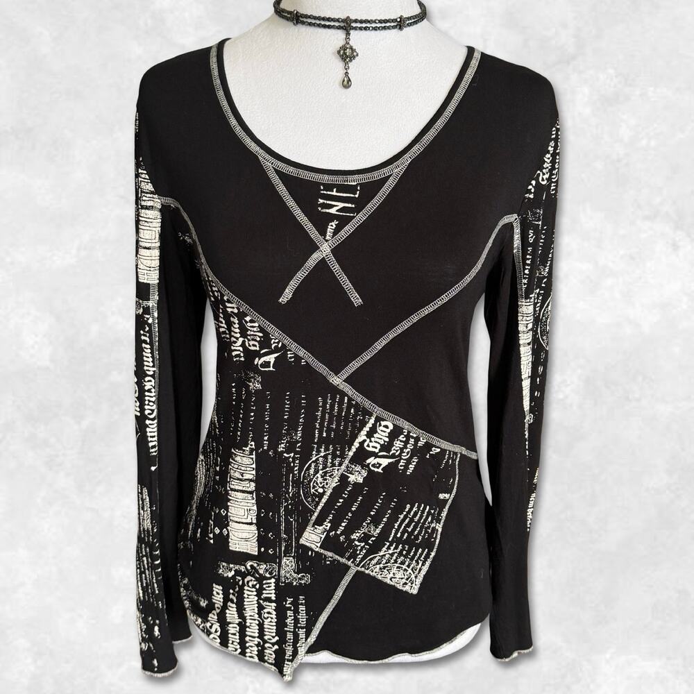 Y2K Euro Subversive Graphic Print Black and White Grunge Top Size M-L